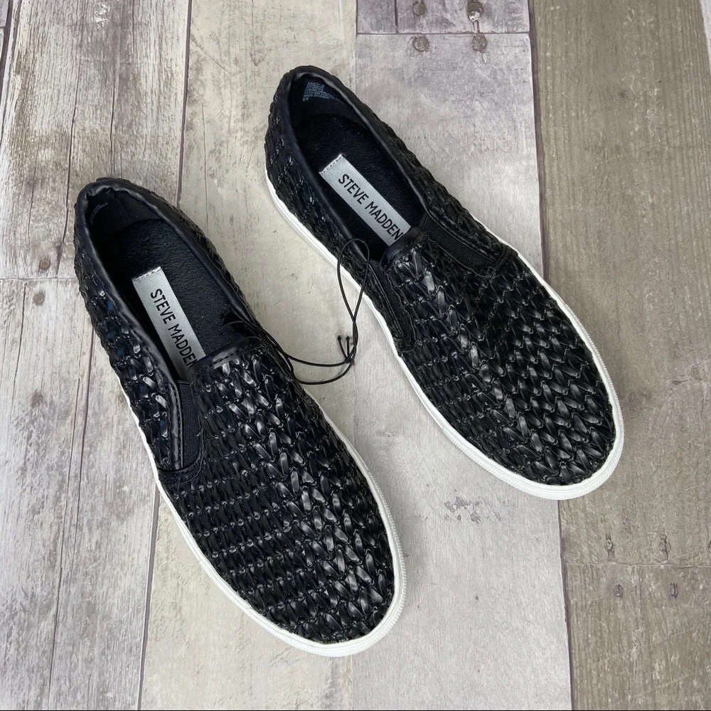 NWOT Steve Madden Black Woven Endy Slip On